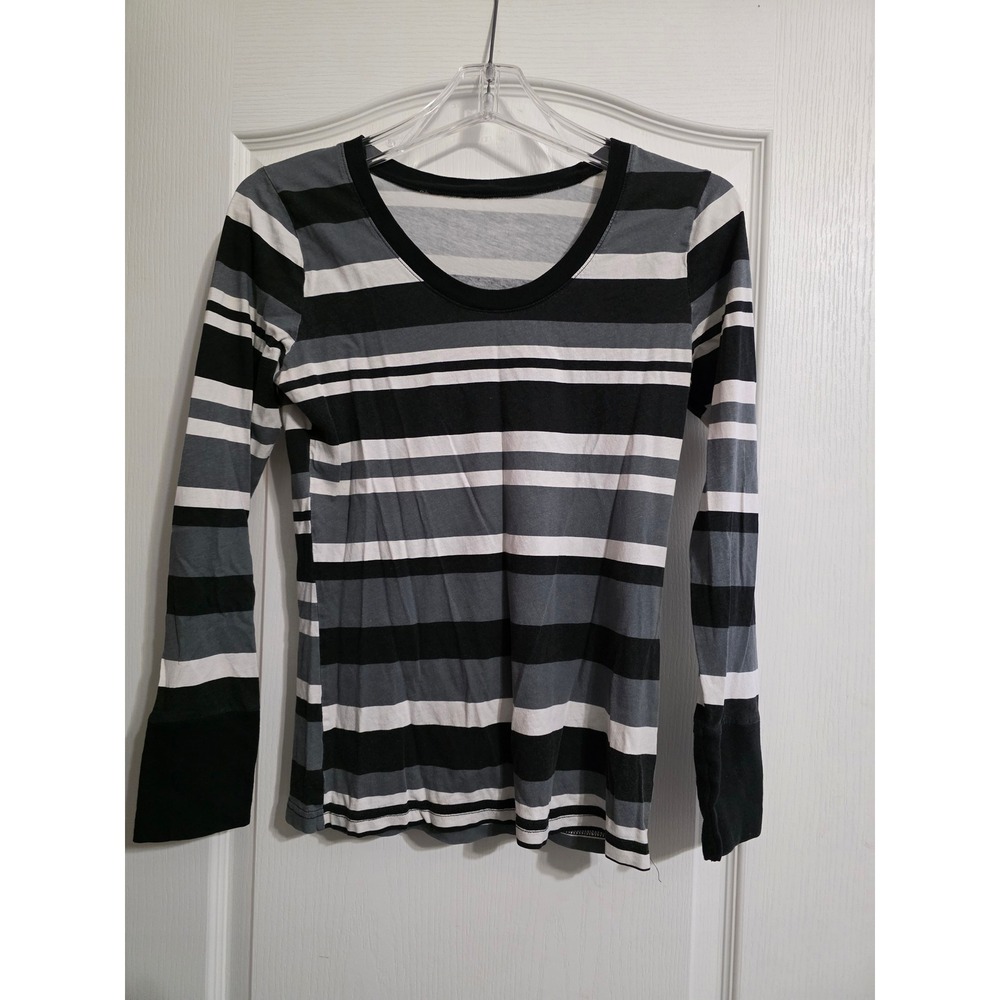 Two Win Win Women Black White Gray Striped Floral Thermal Top Small Long Sleeve